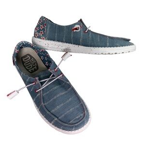 HEY DUDE Wendy Patriotic Woman’s Shoe Slip-On Bungee Cinch Tie Stars & Stripes 9